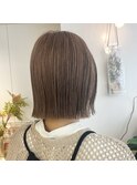 h138 切りっぱなしボブ、ベージュカラー