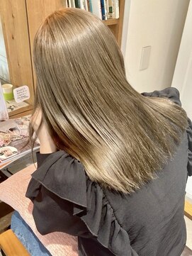 ショートヘア ハーフアンドハーフ(HALF AND HALF) ツヤ髪ヘア