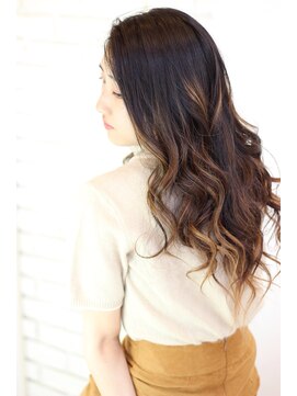 ハーツスタンダード(Hearts Standard) 【明度差強めハイライト Backヘルシーレイヤー】の秘密♪