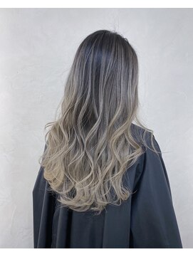 ジゼル(gisele) バレイヤージュ