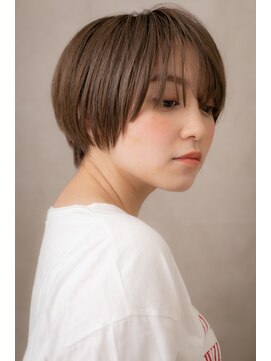 カバーヘア ブリス 志木南口駅前店(COVER HAIR bliss) パールベージュ大人可愛いマッシュショート306Z志木10代20代30代