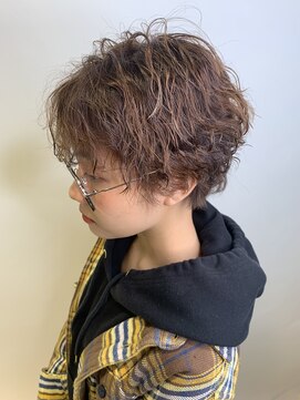 リー 甲子園(Lee) 動きのついた緩めスパイラルパーマ