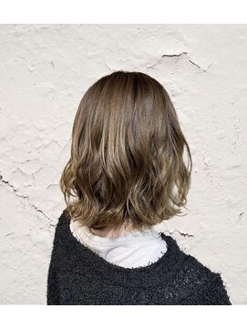 ミミ(mimi) ゆるふわボブ