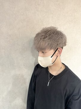 アイ(_i) 【CYAN】#メンズ#メンズカット#ホワイトベージュ#メンズスタイル