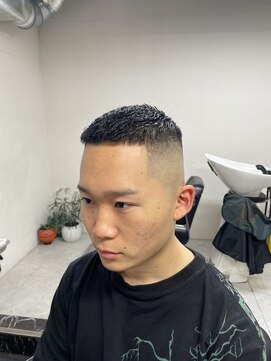 メリケンバーバーショップ フクオカ(MERICAN BARBERSHOP FUK) スキンフェードバーバースタイル