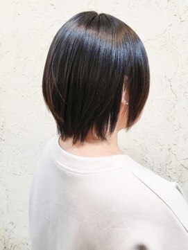 フロール(Flor) 【Flor_戸塚】*大人丸みショート＋ニュアンスブラック＊