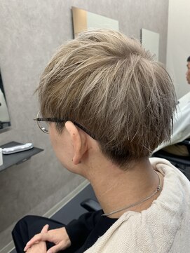 ステレオ 知立店(STEREO) スモーキーミルクティーベージュ　11月