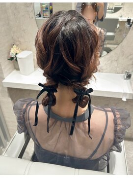 ベルグロー(BELLEGROW) ツインヘア/編み下ろしヘア/お呼ばれヘアセット