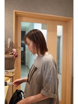 日々 大阪梅田(Hibi) 酸性ストレートで楽ちんミディ