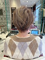 アース 栄店(HAIR&MAKE EARTH) earthショートレイヤーボブミルクティー丸みショートボブ