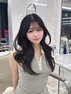 小顔ロング  レイヤーカット ハッシュカット ブルーブラック