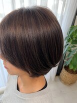 ティンテ(Tinte)&nbsp;N.カラーのオリーブグレージュ