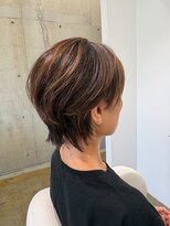 ナーチュア(NURTURE)&nbsp;白髪ぼかし×抜け感ショート