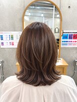 スリーセブントウキョウ(37-Tokyo)&nbsp;上品な外はねレイヤーミディ