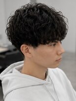 メンズ ドルチェ(men's Dolce) 波巻きスパイラル×マッシュ|動きと束感を両立するメンズパーマ