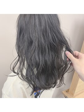 ガーランドウメダ(Garland umeda) シアーダークグレージュ☆ブリーチ無しで再現できます☆