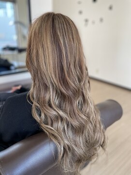 ヘアー デザイン トゥナンテ(hair design tunante) 外国人風カラー