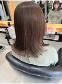 ベージュブラウン