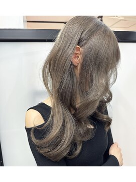 イーラ(era) ＲＥＮＹＡ レイヤーカット グレージュ 美髪 エアリーロング