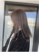 ナチュラルグレージュ