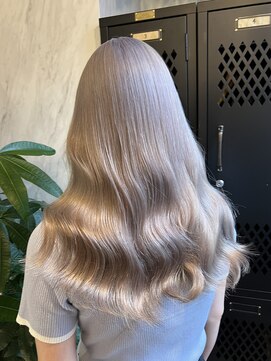 ヴァイス 新宿店(VAICE) シルバーグレージュ