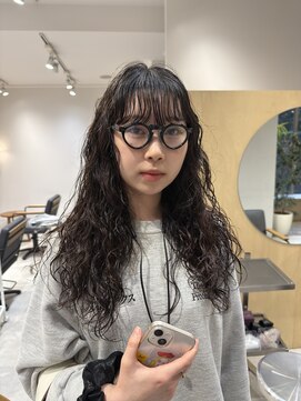 スタン 渋谷(Stam) 黒髪ロングパーマ［レイヤー/ウルフ/前髪カット］
