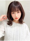 2wayバングでイメチェン！顔まわりレイヤーくびれヘアが人気