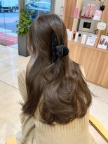 シュヴー 浦安店(CHEVEUX)&nbsp;11トーン　オリーブベージュ　髪質改善　レイヤーカット