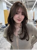 レイヤーカットハッシュカット顔まわりミディアムロング