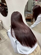 実はブリーチなしダブルカラーとの相性も良いんです◎明るさをなるべく維持しつつ透明感を出してツヤ感を◎