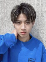 キング 楠葉店(K!ng)&nbsp;韓国マッシュセンターパートツーブロックニュアンスパーマウルフ