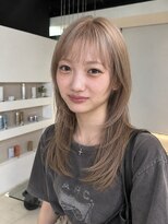 コージークルー(cozy creww)&nbsp;柔らかミルクティーベージュ×レイヤーカット