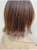 ハイライト、切りっぱなしボブ、ミルクティベージュ
