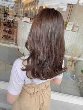 テオ(Theo) Theo /エメラルドアッシュ/ 巻き髪風パーマ/セミロングレイヤー