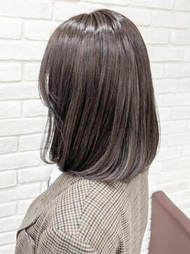 ミーティア バイ クアトロ(Meteor By QUATRO) 2021AW透明感グレージュ