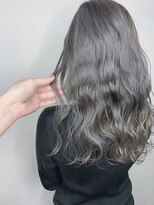 モルニ(MORNI) アッシュグレー_マロンベージュ Aラインボブ かきあげ