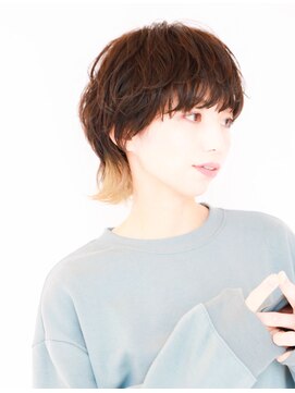 グランマッシュ(Granmash) マッシュウルフ・インナーカラー・ハイライト・白髪ぼかし