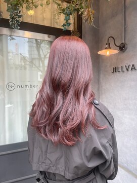 ナンバー ジルバ 立川(N° jillva) 大人かわいいパープルカラー/センターパート