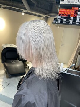 アミル(amiLe) ホワイト/ブリーチ/メンズ/D