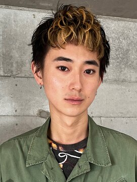 ライラ(Lyla) バングハイライト抜きっぱなしショート