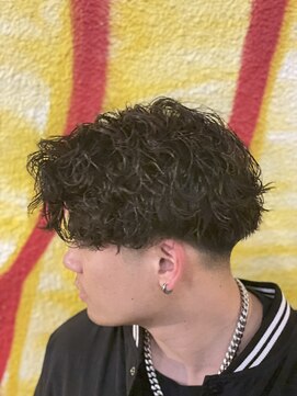 ヒロギンザバーバーショップ 神楽坂店(HIRO GINZA BARBER SHOP) アップバング×パーマ×フェード