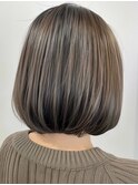 デザインカラーレイヤーカットウェットヘアオリーブベージュ白髪