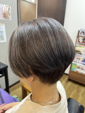 ラシクベル(Lashiku Belle) シルバーショートボブ　6/29