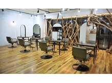 ラグヘアーワークス(LAG HAIR WORKS)