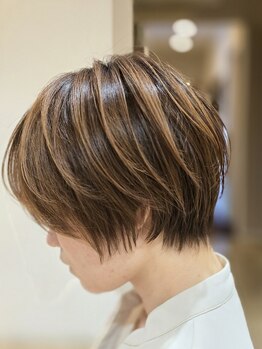 一人ひとりの骨格・髪質を見極めたカットで、自宅でも再現しやすいおしゃれなスタイルをご提案♪
