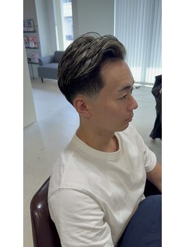 ミー 岡崎(mii) テーパーフェード×ハイライト[メンズカット.岡崎.北岡崎]