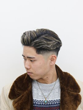 ダリーサード(DALIE third) サイドパートスキンフェードハイライトメンズパーマ