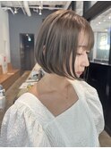 まろやかベージュ×ミニボブ