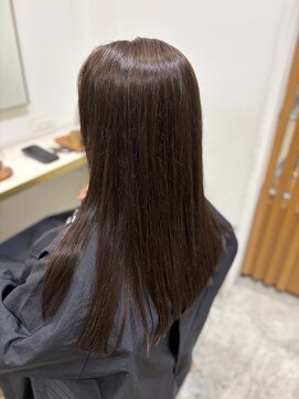 テラス アヴェダ 大丸心斎橋店(Terrace AVEDA) 毛先までまとまるツヤストレート