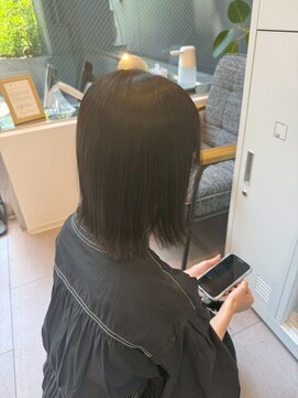 ヌーヌー 鶴ケ峰(nuu nuu) 伸ばしかけにオススメ!外はねミディアムレイヤーボブ
